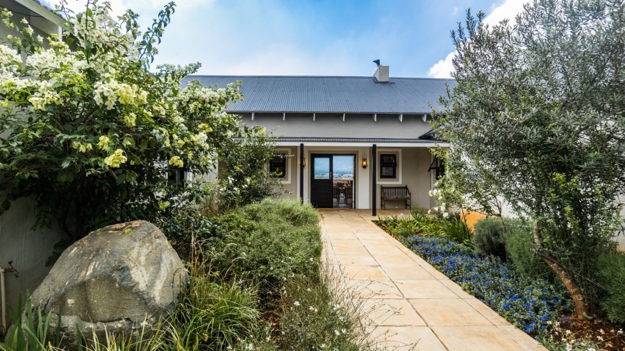 4 Bedroom Property for Sale in The Coves North West